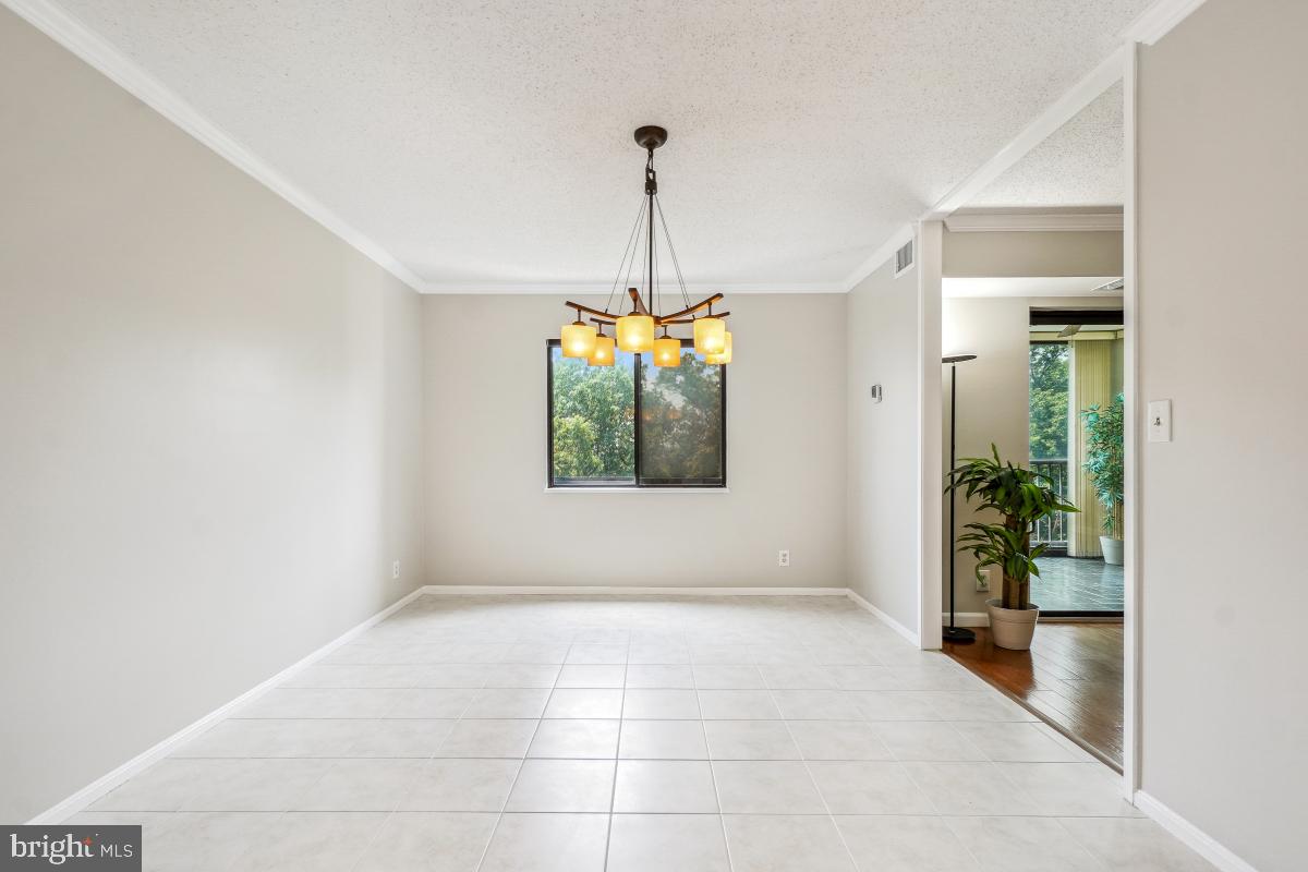 5902 MOUNT EAGLE DR #718, ALEXANDRIA, Virginia 22303, 3 Bedrooms Bedrooms, 10 Rooms Rooms,2 BathroomsBathrooms,Residential,For sale,5902 MOUNT EAGLE DR #718,VAFX2244920 MLS # VAFX2244920