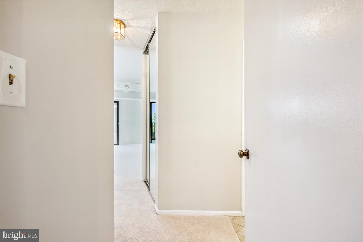 5902 MOUNT EAGLE DR #718, ALEXANDRIA, Virginia 22303, 3 Bedrooms Bedrooms, 10 Rooms Rooms,2 BathroomsBathrooms,Residential,For sale,5902 MOUNT EAGLE DR #718,VAFX2244920 MLS # VAFX2244920