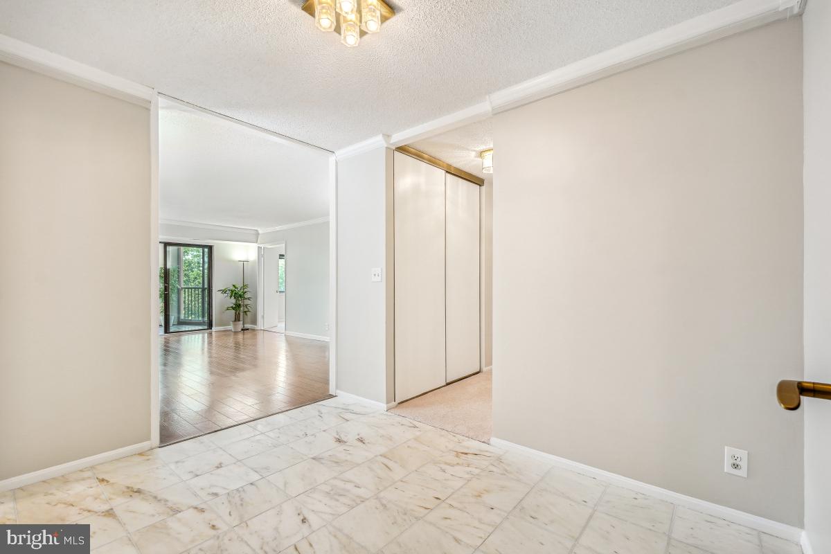 5902 MOUNT EAGLE DR #718, ALEXANDRIA, Virginia 22303, 3 Bedrooms Bedrooms, 10 Rooms Rooms,2 BathroomsBathrooms,Residential,For sale,5902 MOUNT EAGLE DR #718,VAFX2244920 MLS # VAFX2244920