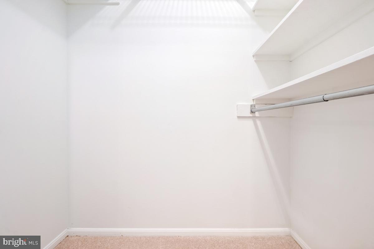 5902 MOUNT EAGLE DR #718, ALEXANDRIA, Virginia 22303, 3 Bedrooms Bedrooms, 10 Rooms Rooms,2 BathroomsBathrooms,Residential,For sale,5902 MOUNT EAGLE DR #718,VAFX2244920 MLS # VAFX2244920
