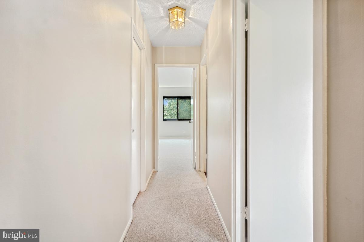 5902 MOUNT EAGLE DR #718, ALEXANDRIA, Virginia 22303, 3 Bedrooms Bedrooms, 10 Rooms Rooms,2 BathroomsBathrooms,Residential,For sale,5902 MOUNT EAGLE DR #718,VAFX2244920 MLS # VAFX2244920