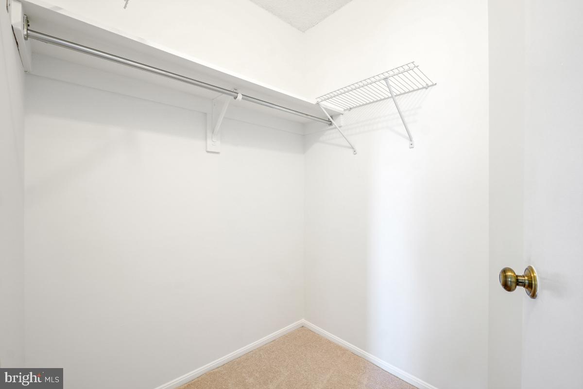 5902 MOUNT EAGLE DR #718, ALEXANDRIA, Virginia 22303, 3 Bedrooms Bedrooms, 10 Rooms Rooms,2 BathroomsBathrooms,Residential,For sale,5902 MOUNT EAGLE DR #718,VAFX2244920 MLS # VAFX2244920