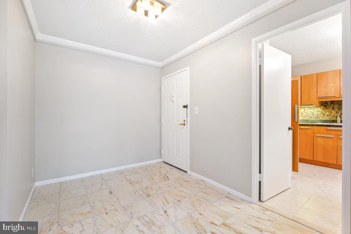 5902 MOUNT EAGLE DR #718, ALEXANDRIA, Virginia 22303, 3 Bedrooms Bedrooms, 10 Rooms Rooms,2 BathroomsBathrooms,Residential,For sale,5902 MOUNT EAGLE DR #718,VAFX2244920 MLS # VAFX2244920