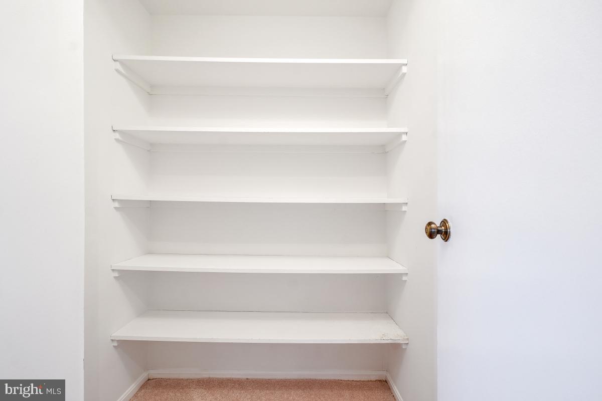5902 MOUNT EAGLE DR #718, ALEXANDRIA, Virginia 22303, 3 Bedrooms Bedrooms, 10 Rooms Rooms,2 BathroomsBathrooms,Residential,For sale,5902 MOUNT EAGLE DR #718,VAFX2244920 MLS # VAFX2244920