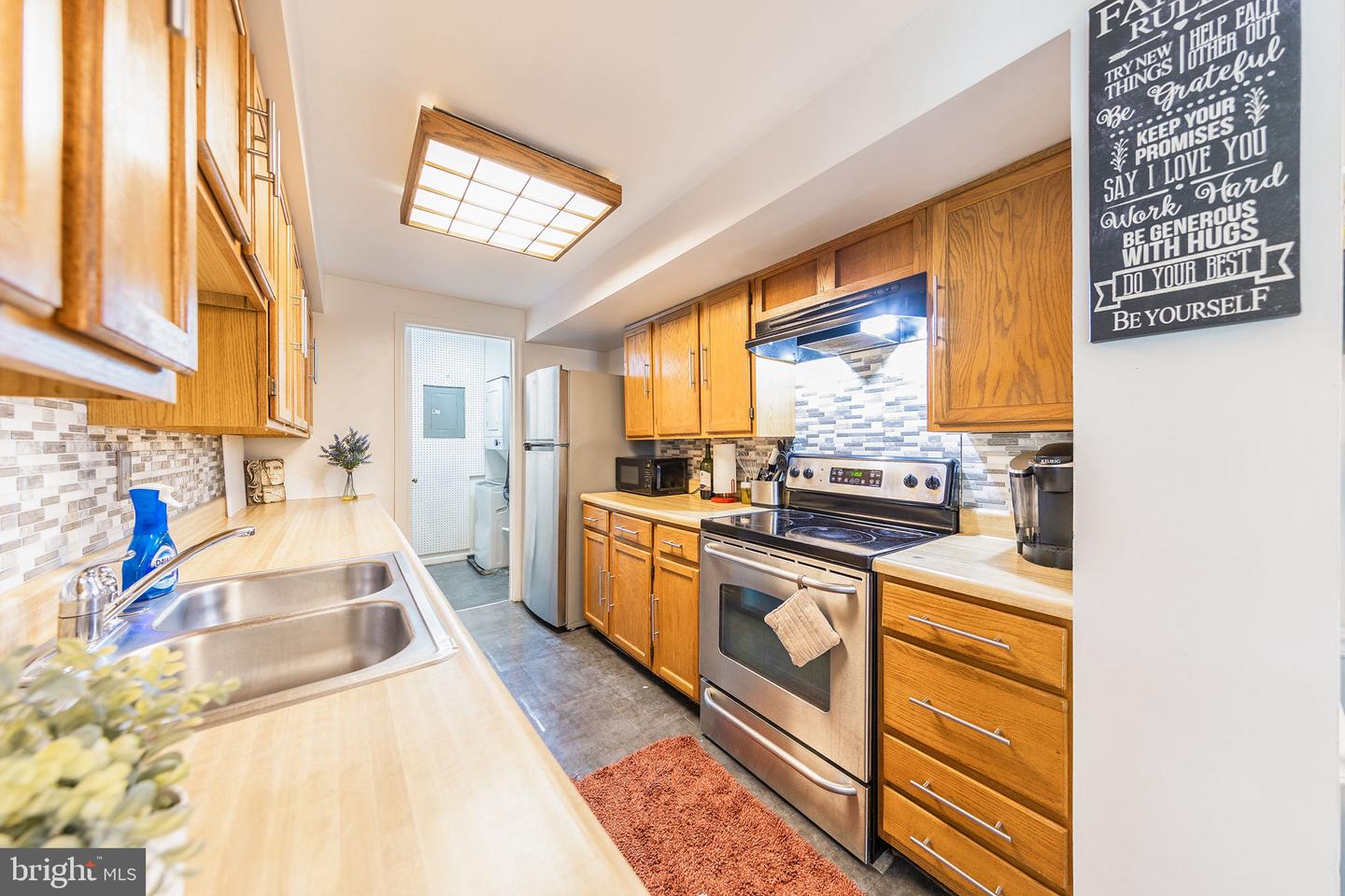 12367 WADSWORTH WAY #40, WOODBRIDGE, Virginia 22192, 2 Bedrooms Bedrooms, ,2 BathroomsBathrooms,Residential,For sale,12367 WADSWORTH WAY #40,VAPW2096106 MLS # VAPW2096106