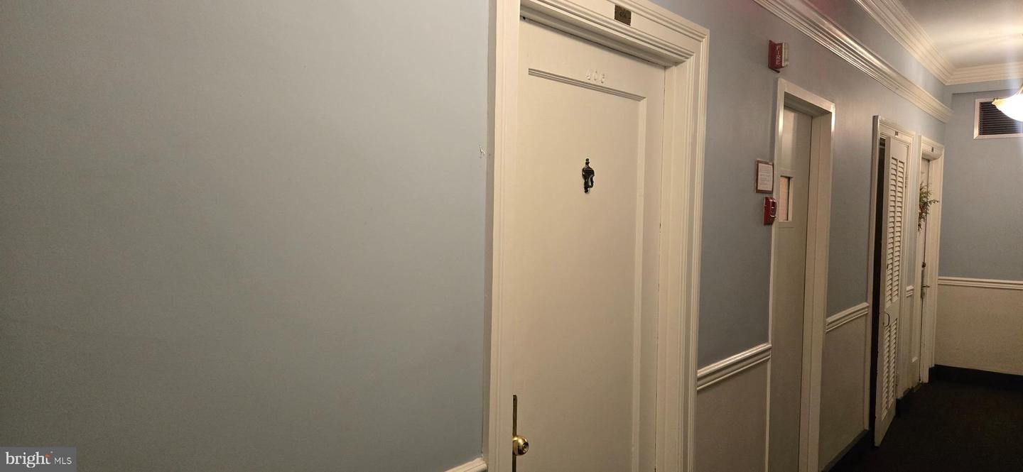 1101 L ST NW #406, WASHINGTON, District Of Columbia 20005, ,1 BathroomBathrooms,Residential,For sale,1101 L ST NW #406,DCDC2203738 MLS # DCDC2203738