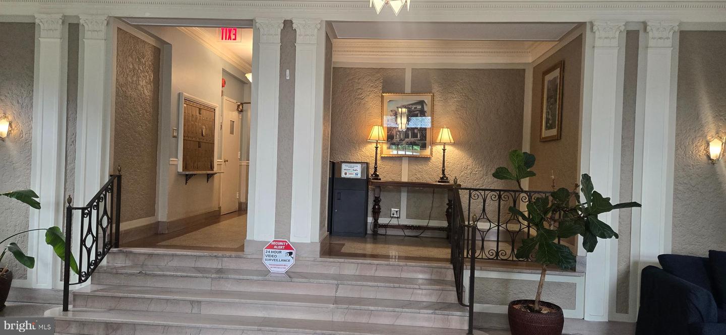 1101 L ST NW #406, WASHINGTON, District Of Columbia 20005, ,1 BathroomBathrooms,Residential,For sale,1101 L ST NW #406,DCDC2203738 MLS # DCDC2203738