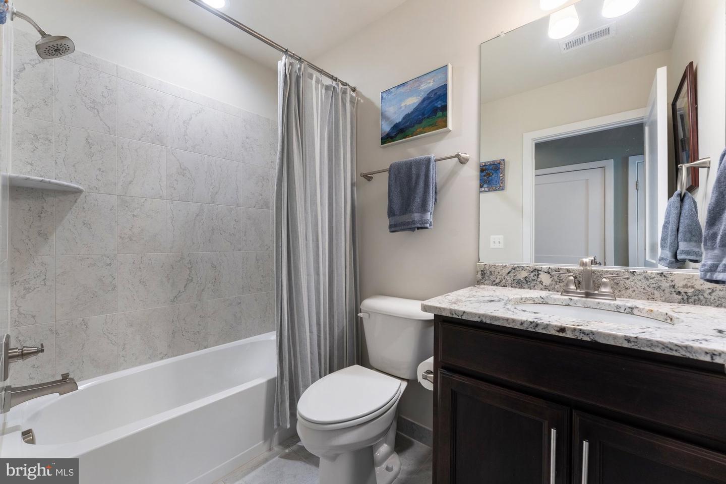 145 CENTER ST S #4, VIENNA, Virginia 22180, 4 Bedrooms Bedrooms, ,3 BathroomsBathrooms,Residential,For sale,145 CENTER ST S #4,VAFX2245076 MLS # VAFX2245076