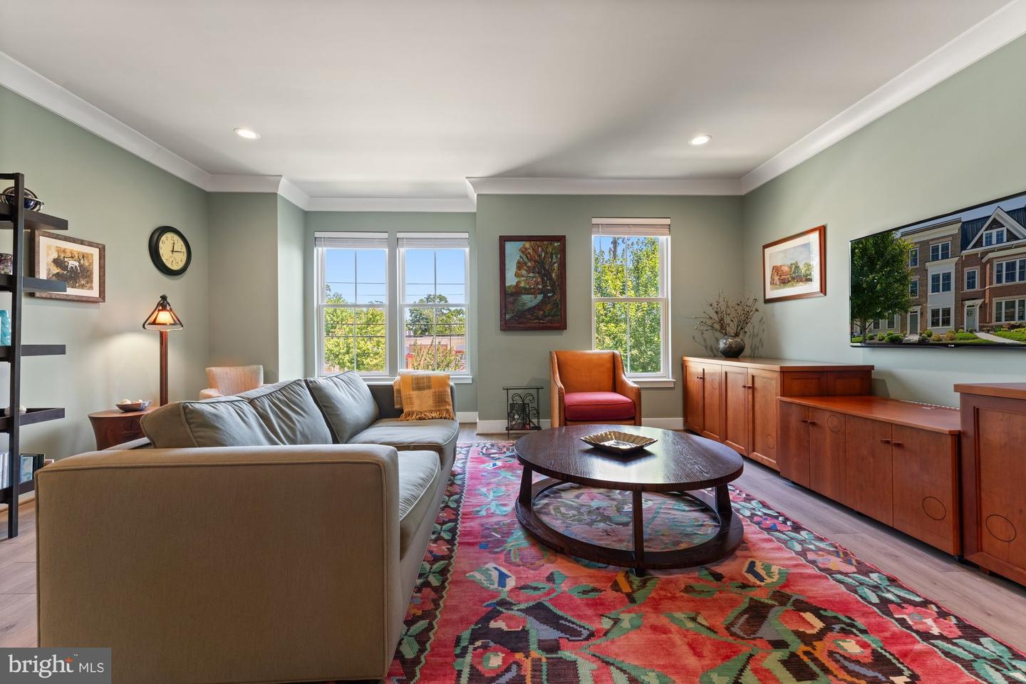 145 CENTER ST S #4, VIENNA, Virginia 22180, 4 Bedrooms Bedrooms, ,3 BathroomsBathrooms,Residential,For sale,145 CENTER ST S #4,VAFX2245076 MLS # VAFX2245076