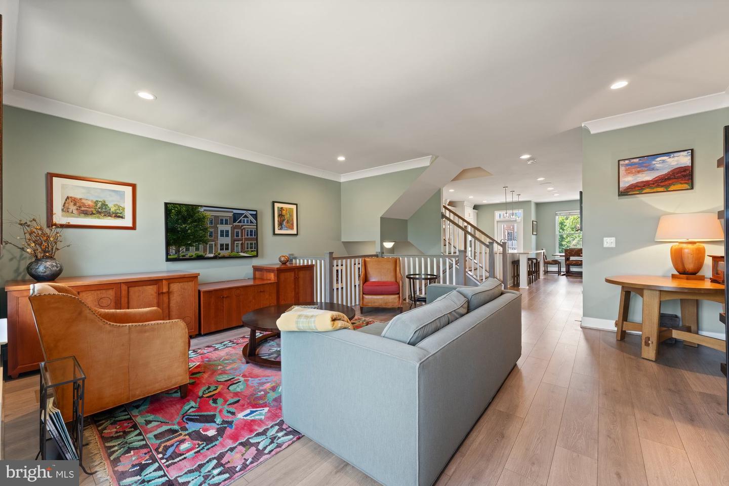 145 CENTER ST S #4, VIENNA, Virginia 22180, 4 Bedrooms Bedrooms, ,3 BathroomsBathrooms,Residential,For sale,145 CENTER ST S #4,VAFX2245076 MLS # VAFX2245076