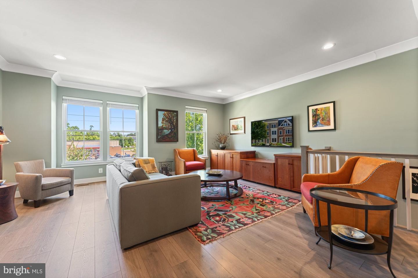 145 CENTER ST S #4, VIENNA, Virginia 22180, 4 Bedrooms Bedrooms, ,3 BathroomsBathrooms,Residential,For sale,145 CENTER ST S #4,VAFX2245076 MLS # VAFX2245076