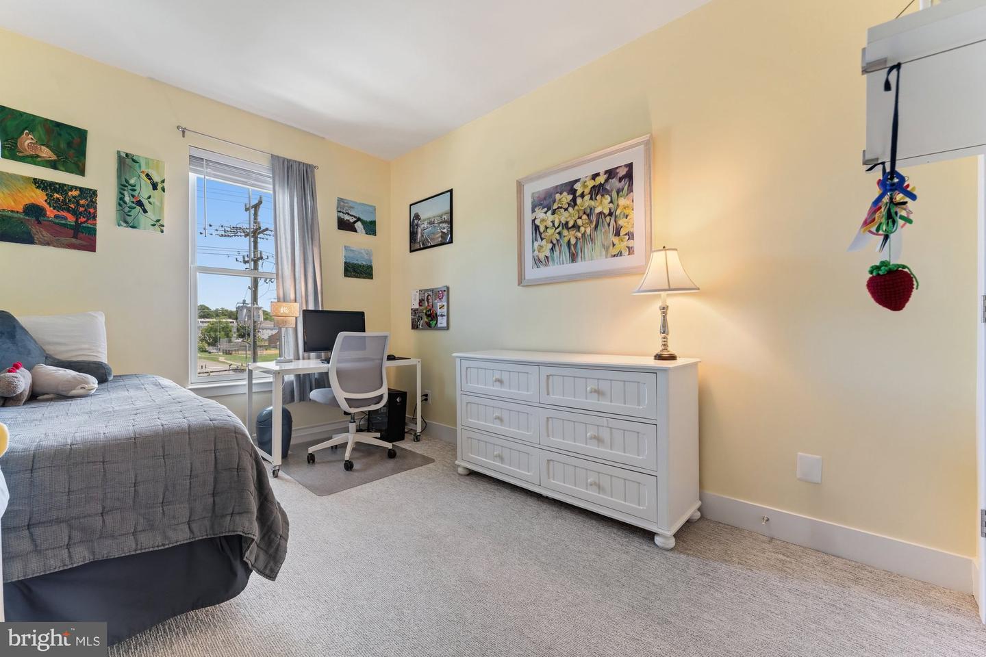 145 CENTER ST S #4, VIENNA, Virginia 22180, 4 Bedrooms Bedrooms, ,3 BathroomsBathrooms,Residential,For sale,145 CENTER ST S #4,VAFX2245076 MLS # VAFX2245076