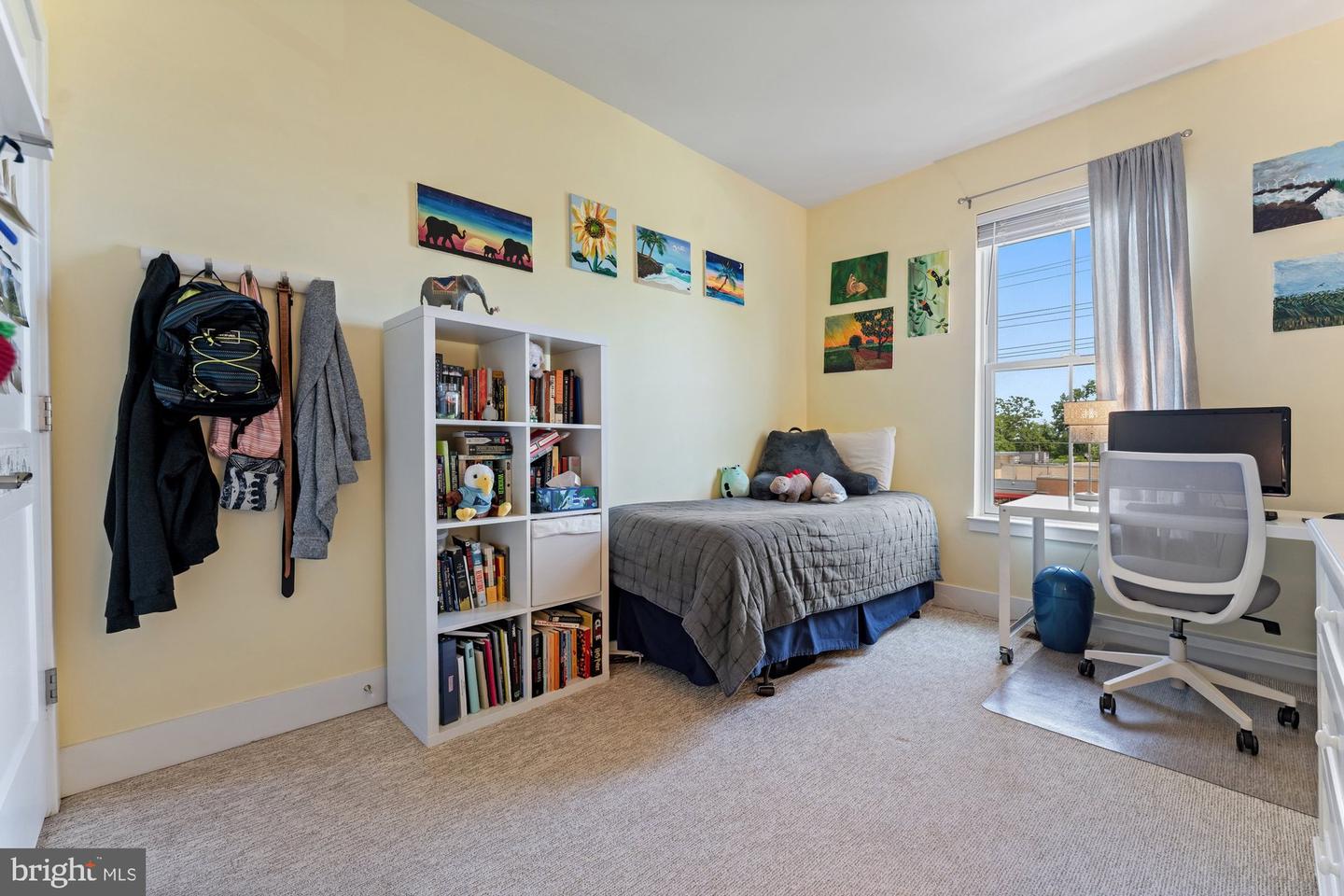 145 CENTER ST S #4, VIENNA, Virginia 22180, 4 Bedrooms Bedrooms, ,3 BathroomsBathrooms,Residential,For sale,145 CENTER ST S #4,VAFX2245076 MLS # VAFX2245076
