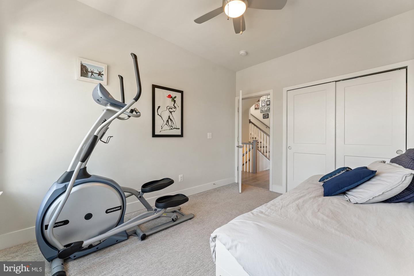 145 CENTER ST S #4, VIENNA, Virginia 22180, 4 Bedrooms Bedrooms, ,3 BathroomsBathrooms,Residential,For sale,145 CENTER ST S #4,VAFX2245076 MLS # VAFX2245076