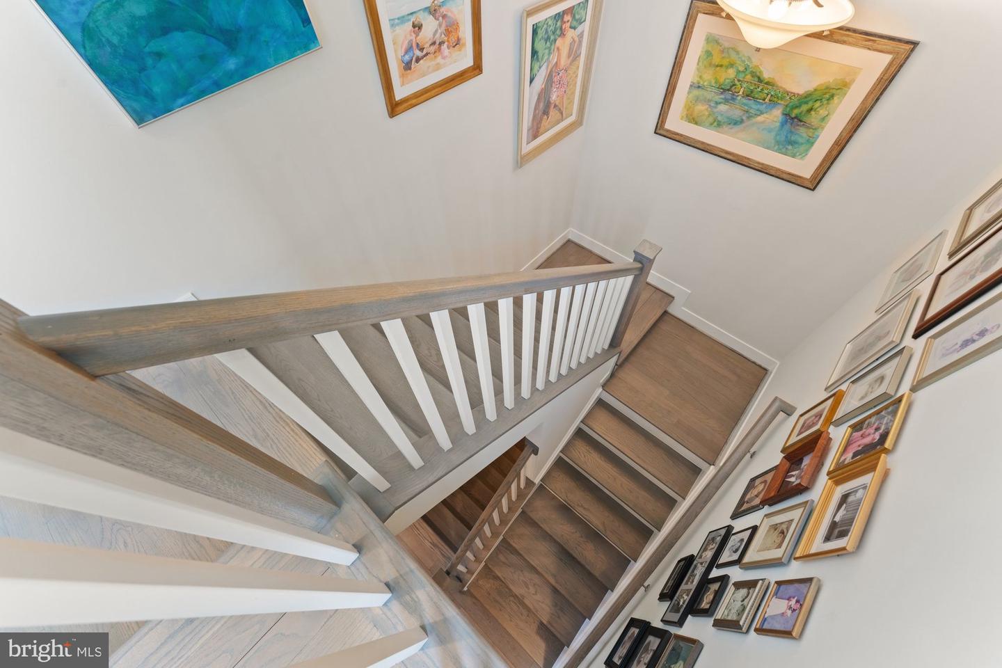 145 CENTER ST S #4, VIENNA, Virginia 22180, 4 Bedrooms Bedrooms, ,3 BathroomsBathrooms,Residential,For sale,145 CENTER ST S #4,VAFX2245076 MLS # VAFX2245076