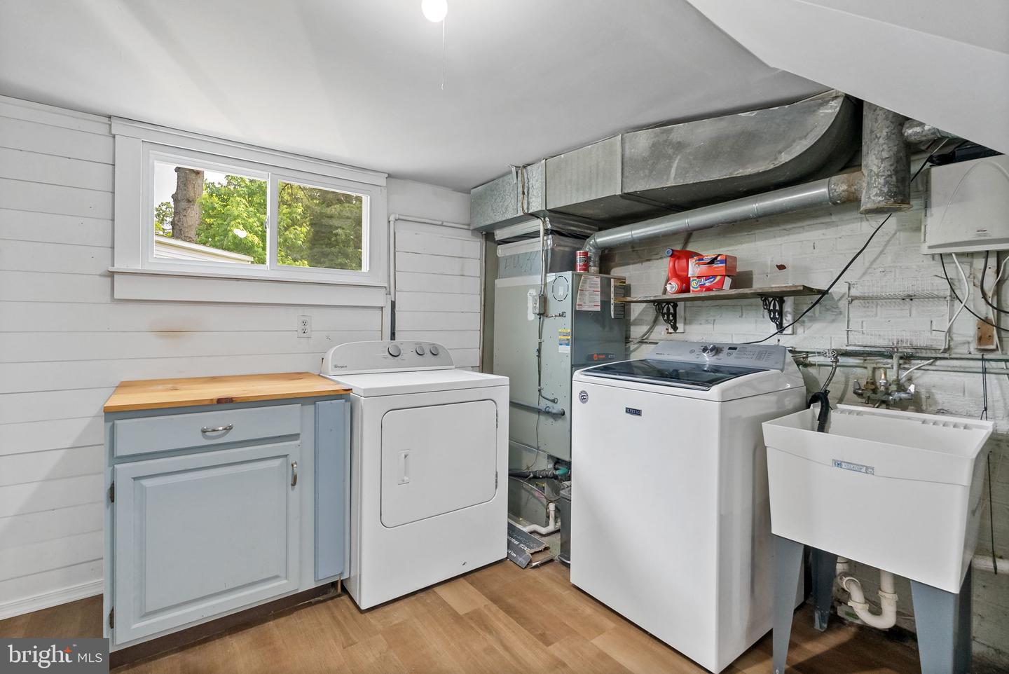 7407 FALMOUTH ST, SPRINGFIELD, Virginia 22150, 4 Bedrooms Bedrooms, ,2 BathroomsBathrooms,Residential,For sale,7407 FALMOUTH ST,VAFX2245102 MLS # VAFX2245102