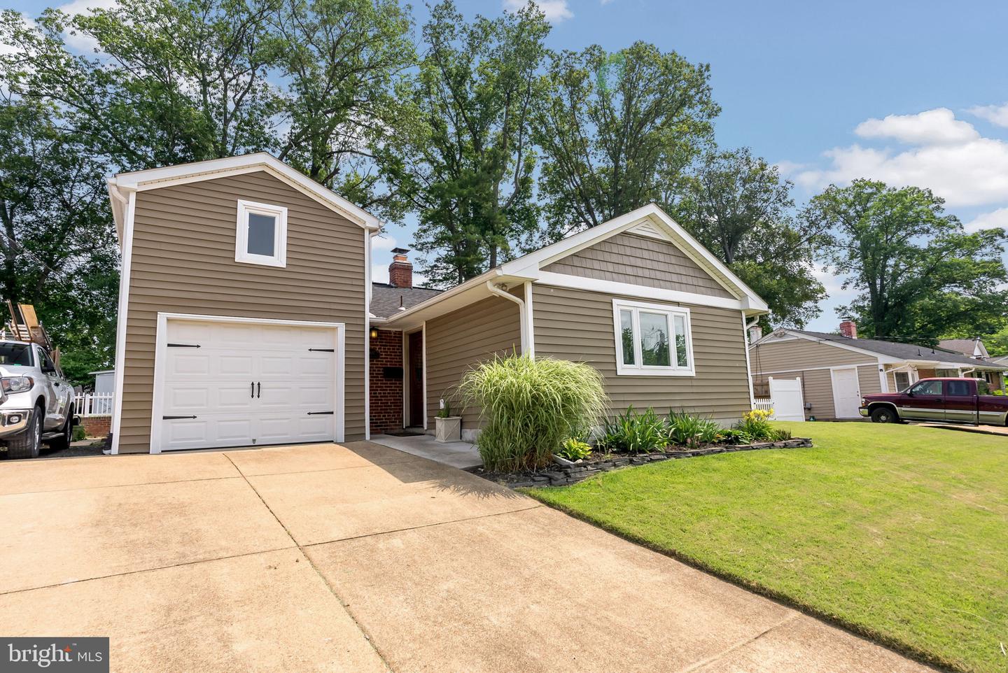 7407 FALMOUTH ST, SPRINGFIELD, Virginia 22150, 4 Bedrooms Bedrooms, ,2 BathroomsBathrooms,Residential,For sale,7407 FALMOUTH ST,VAFX2245102 MLS # VAFX2245102