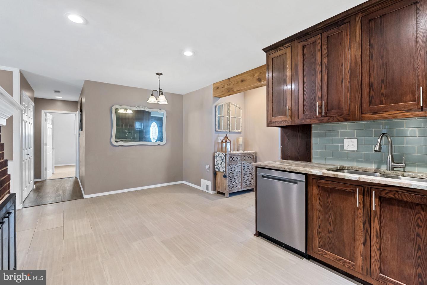 7407 FALMOUTH ST, SPRINGFIELD, Virginia 22150, 4 Bedrooms Bedrooms, ,2 BathroomsBathrooms,Residential,For sale,7407 FALMOUTH ST,VAFX2245102 MLS # VAFX2245102
