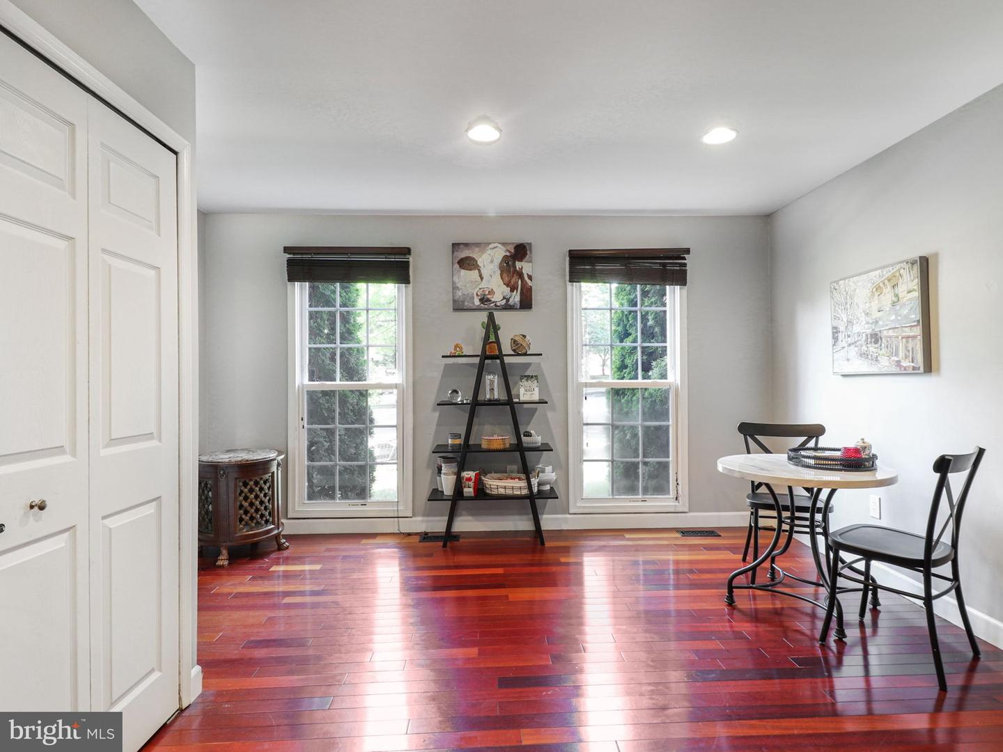 4621 LUXBERRY DR, FAIRFAX, Virginia 22032, 3 Bedrooms Bedrooms, ,3 BathroomsBathrooms,Residential,For sale,4621 LUXBERRY DR,VAFX2245112 MLS # VAFX2245112
