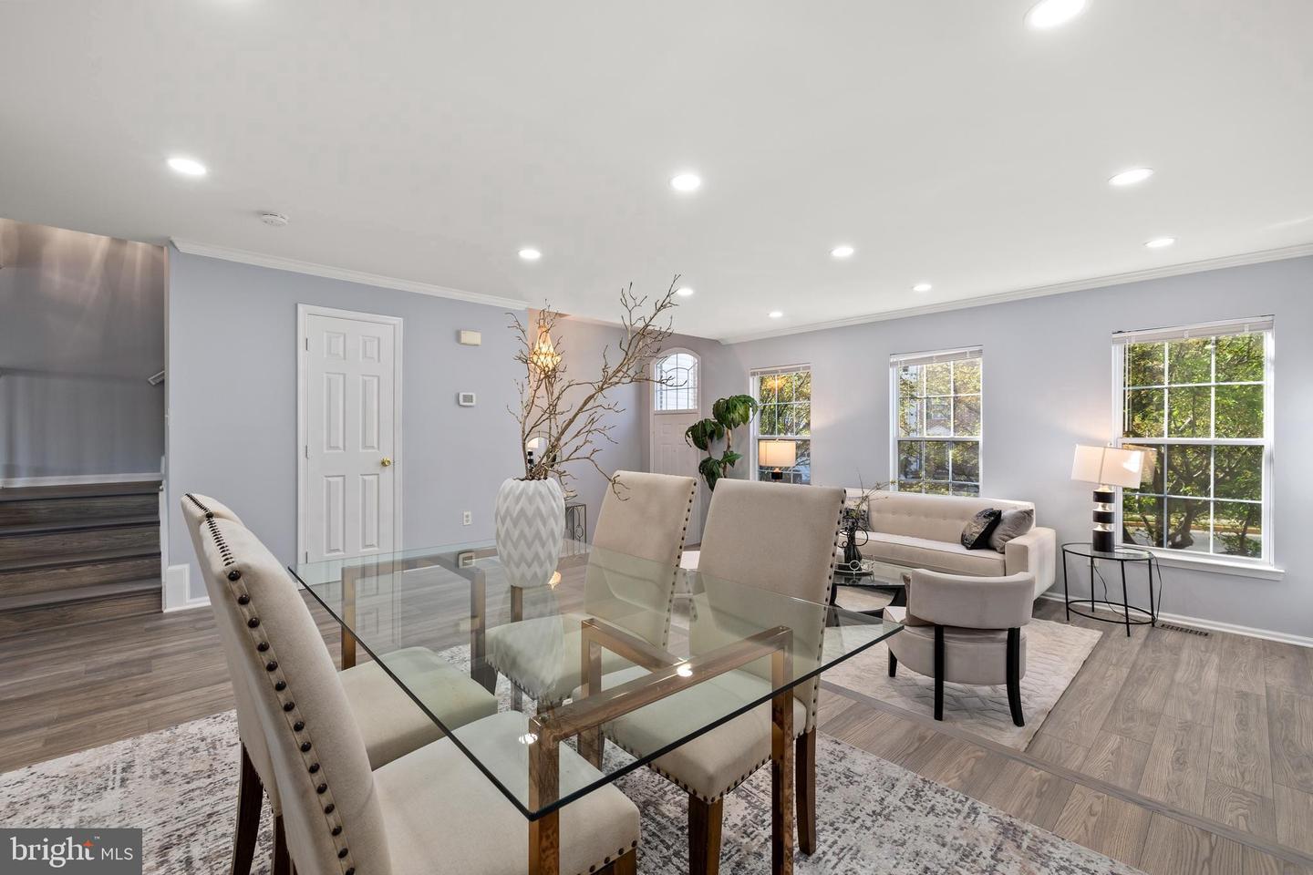 5543 JOWETT CT, ALEXANDRIA, Virginia 22315, 4 Bedrooms Bedrooms, ,3 BathroomsBathrooms,Residential,For sale,5543 JOWETT CT,VAFX2245118 MLS # VAFX2245118