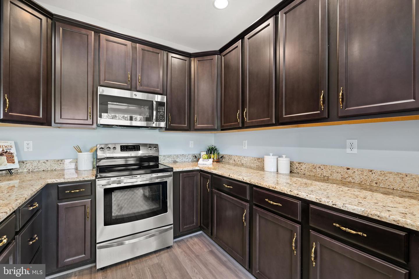 5543 JOWETT CT, ALEXANDRIA, Virginia 22315, 4 Bedrooms Bedrooms, ,3 BathroomsBathrooms,Residential,For sale,5543 JOWETT CT,VAFX2245118 MLS # VAFX2245118
