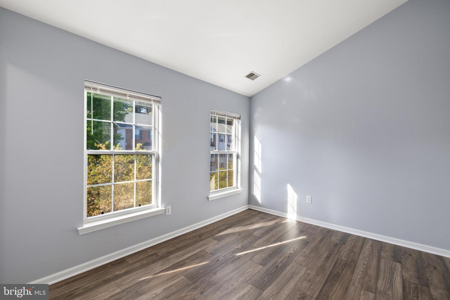 5543 JOWETT CT, ALEXANDRIA, Virginia 22315, 4 Bedrooms Bedrooms, ,3 BathroomsBathrooms,Residential,For sale,5543 JOWETT CT,VAFX2245118 MLS # VAFX2245118
