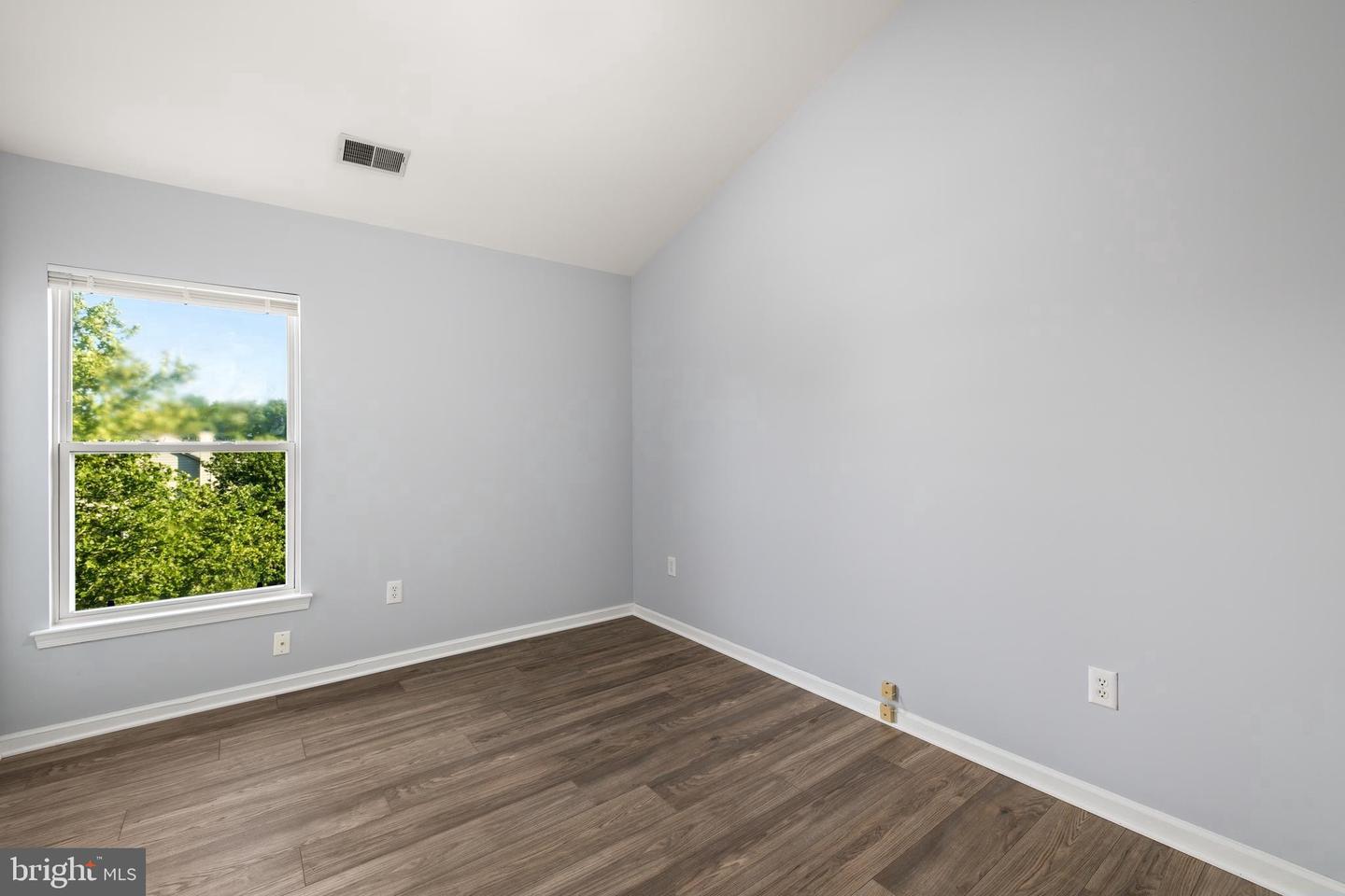 5543 JOWETT CT, ALEXANDRIA, Virginia 22315, 4 Bedrooms Bedrooms, ,3 BathroomsBathrooms,Residential,For sale,5543 JOWETT CT,VAFX2245118 MLS # VAFX2245118