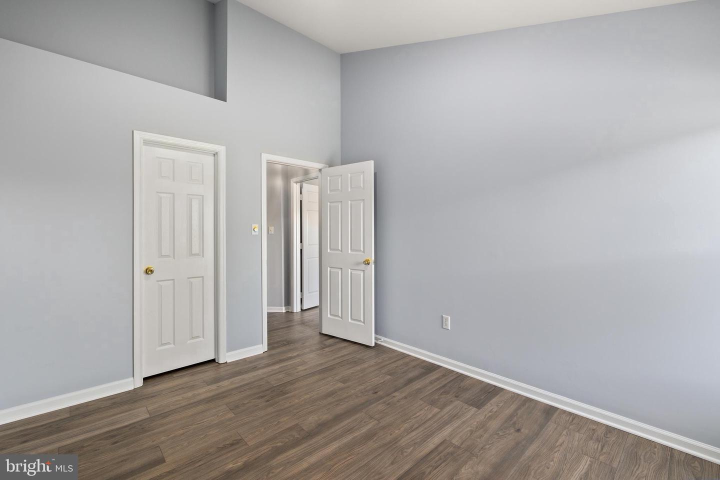5543 JOWETT CT, ALEXANDRIA, Virginia 22315, 4 Bedrooms Bedrooms, ,3 BathroomsBathrooms,Residential,For sale,5543 JOWETT CT,VAFX2245118 MLS # VAFX2245118