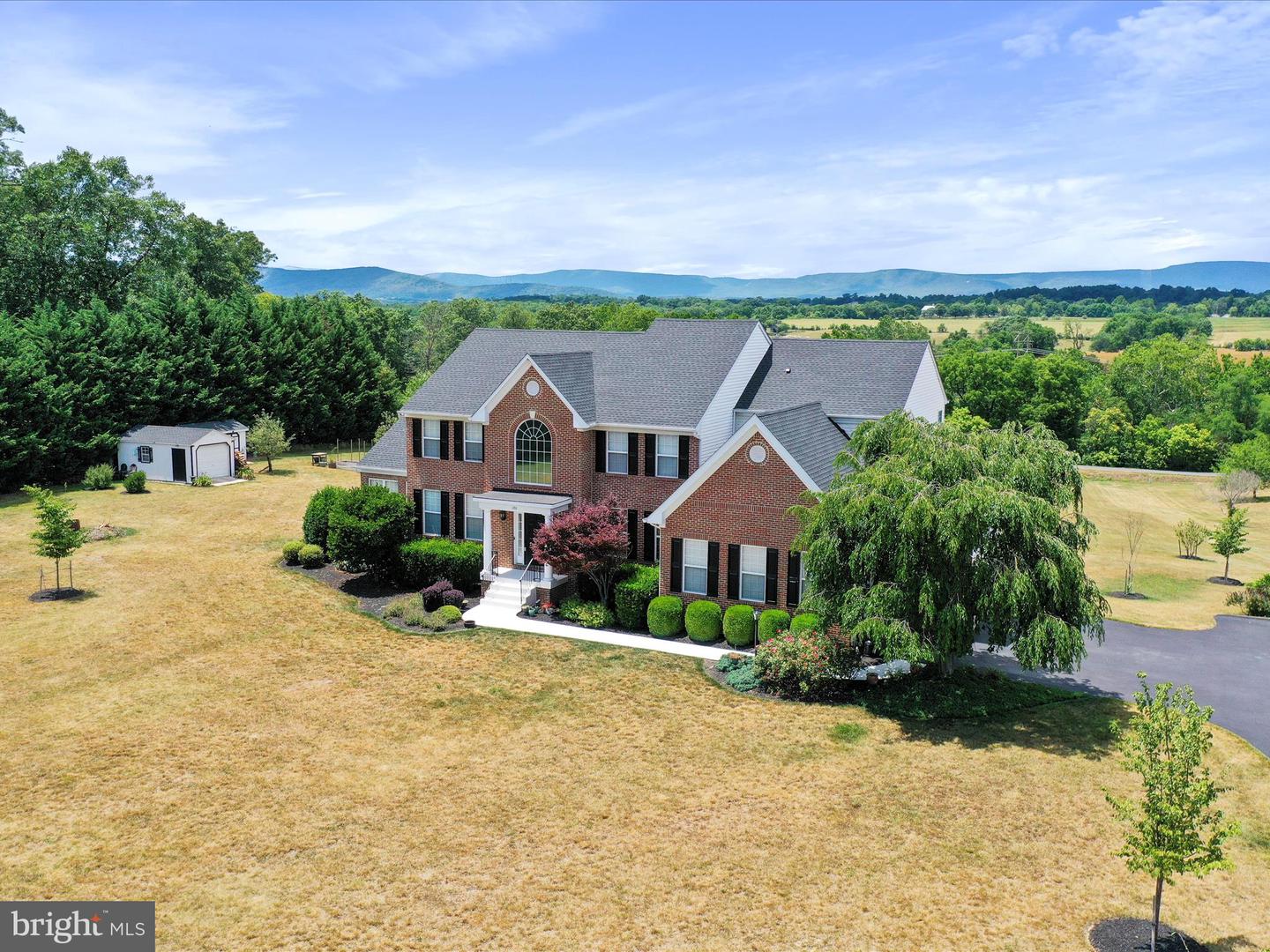 180 NEWELL DR, MIDDLETOWN, Virginia 22645, 5 Bedrooms Bedrooms, ,5 BathroomsBathrooms,Residential,For sale,180 NEWELL DR,VAFV2034590 MLS # VAFV2034590