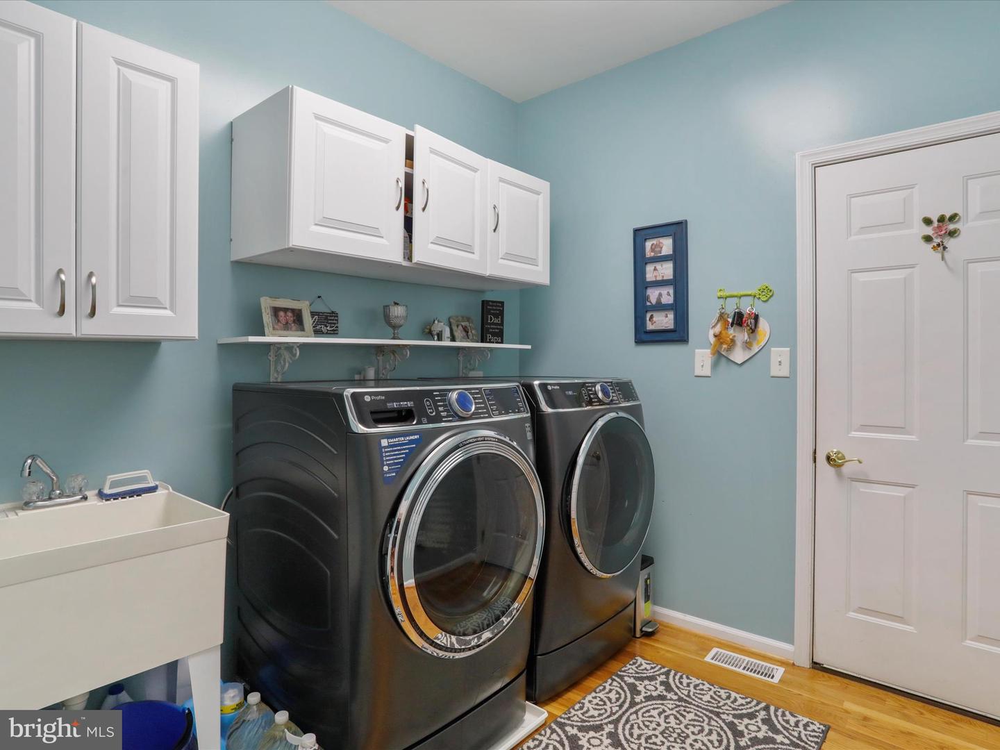 180 NEWELL DR, MIDDLETOWN, Virginia 22645, 5 Bedrooms Bedrooms, ,5 BathroomsBathrooms,Residential,For sale,180 NEWELL DR,VAFV2034590 MLS # VAFV2034590