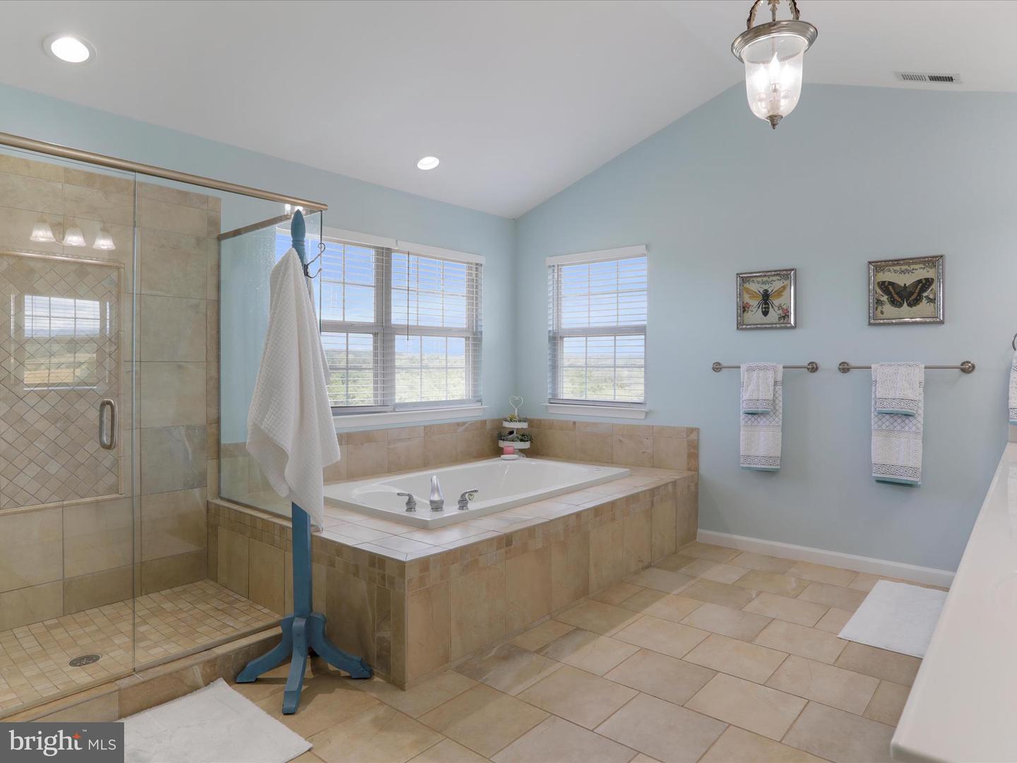 180 NEWELL DR, MIDDLETOWN, Virginia 22645, 5 Bedrooms Bedrooms, ,5 BathroomsBathrooms,Residential,For sale,180 NEWELL DR,VAFV2034590 MLS # VAFV2034590