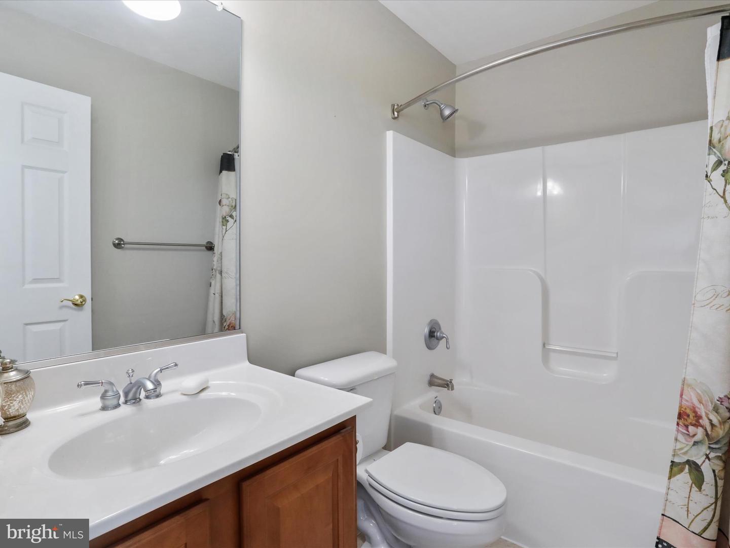 180 NEWELL DR, MIDDLETOWN, Virginia 22645, 5 Bedrooms Bedrooms, ,5 BathroomsBathrooms,Residential,For sale,180 NEWELL DR,VAFV2034590 MLS # VAFV2034590