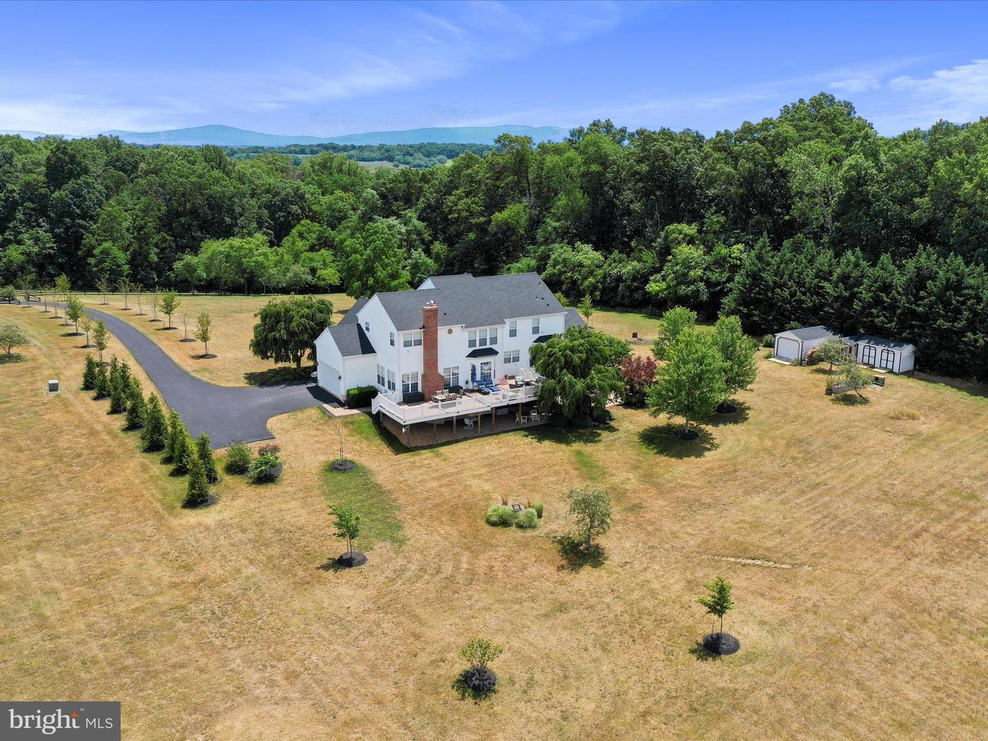 180 NEWELL DR, MIDDLETOWN, Virginia 22645, 5 Bedrooms Bedrooms, ,5 BathroomsBathrooms,Residential,For sale,180 NEWELL DR,VAFV2034590 MLS # VAFV2034590