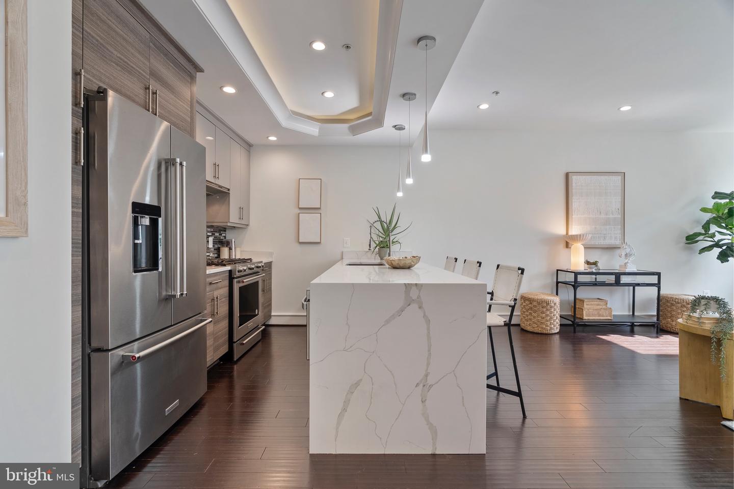 3321 16TH ST NW #205, WASHINGTON, District Of Columbia 20010, 2 Bedrooms Bedrooms, ,2 BathroomsBathrooms,Residential,For sale,3321 16TH ST NW #205,DCDC2203618 MLS # DCDC2203618