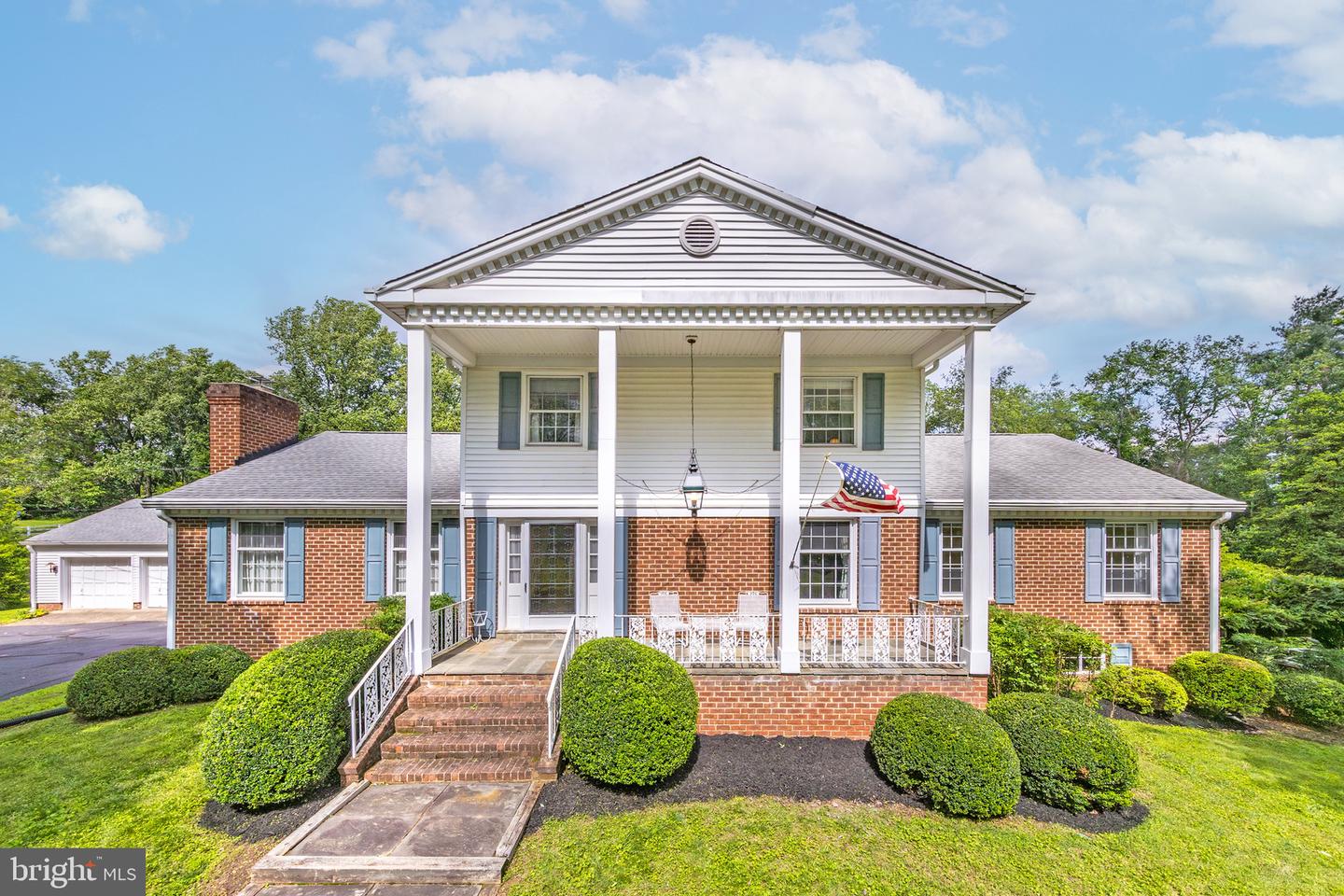 6511 STALLION RD, CLIFTON, Virginia 20124, 6 Bedrooms Bedrooms, ,4 BathroomsBathrooms,Residential,For sale,6511 STALLION RD,VAFX2245050 MLS # VAFX2245050