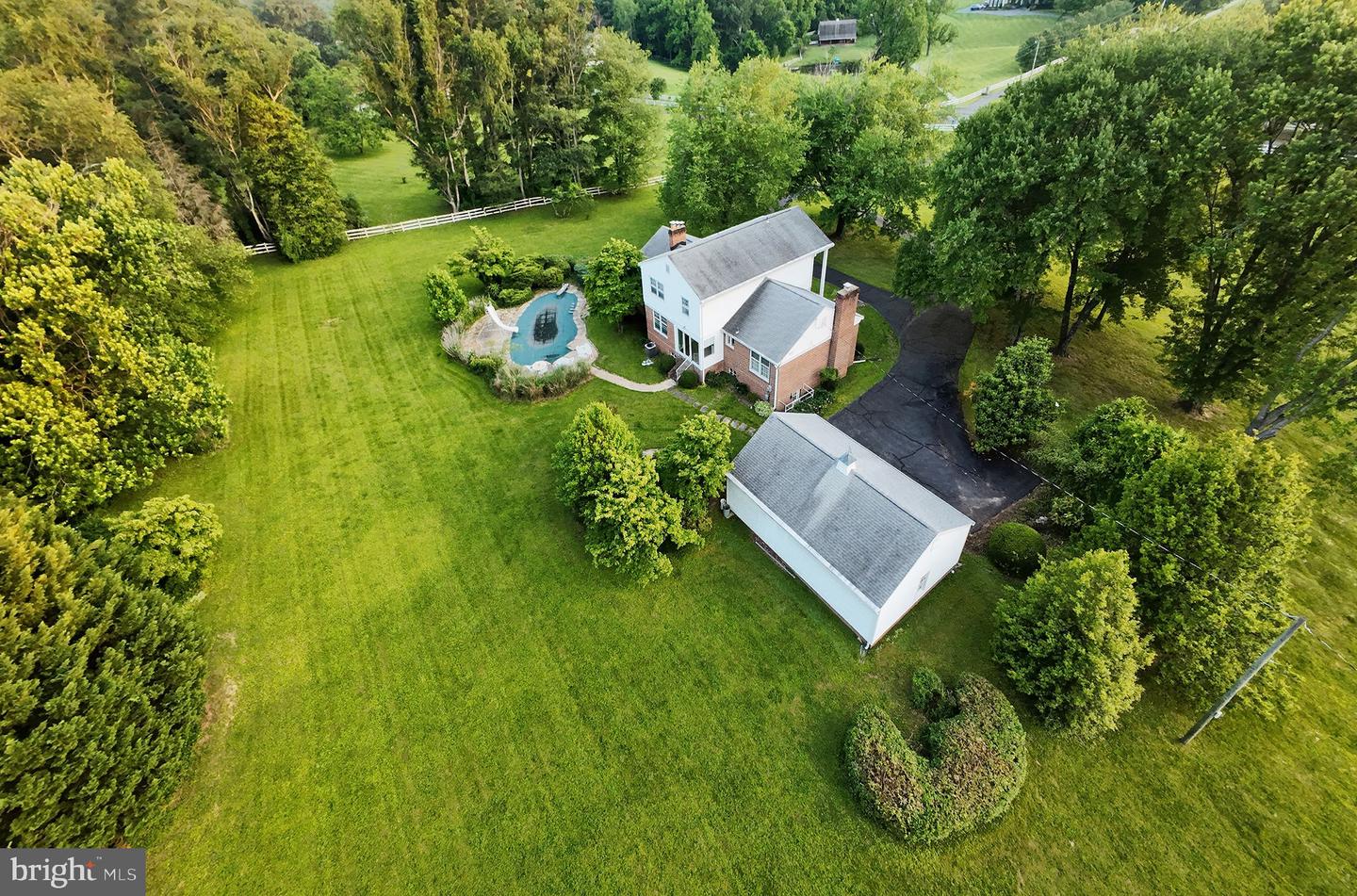 6511 STALLION RD, CLIFTON, Virginia 20124, 6 Bedrooms Bedrooms, ,4 BathroomsBathrooms,Residential,For sale,6511 STALLION RD,VAFX2245050 MLS # VAFX2245050