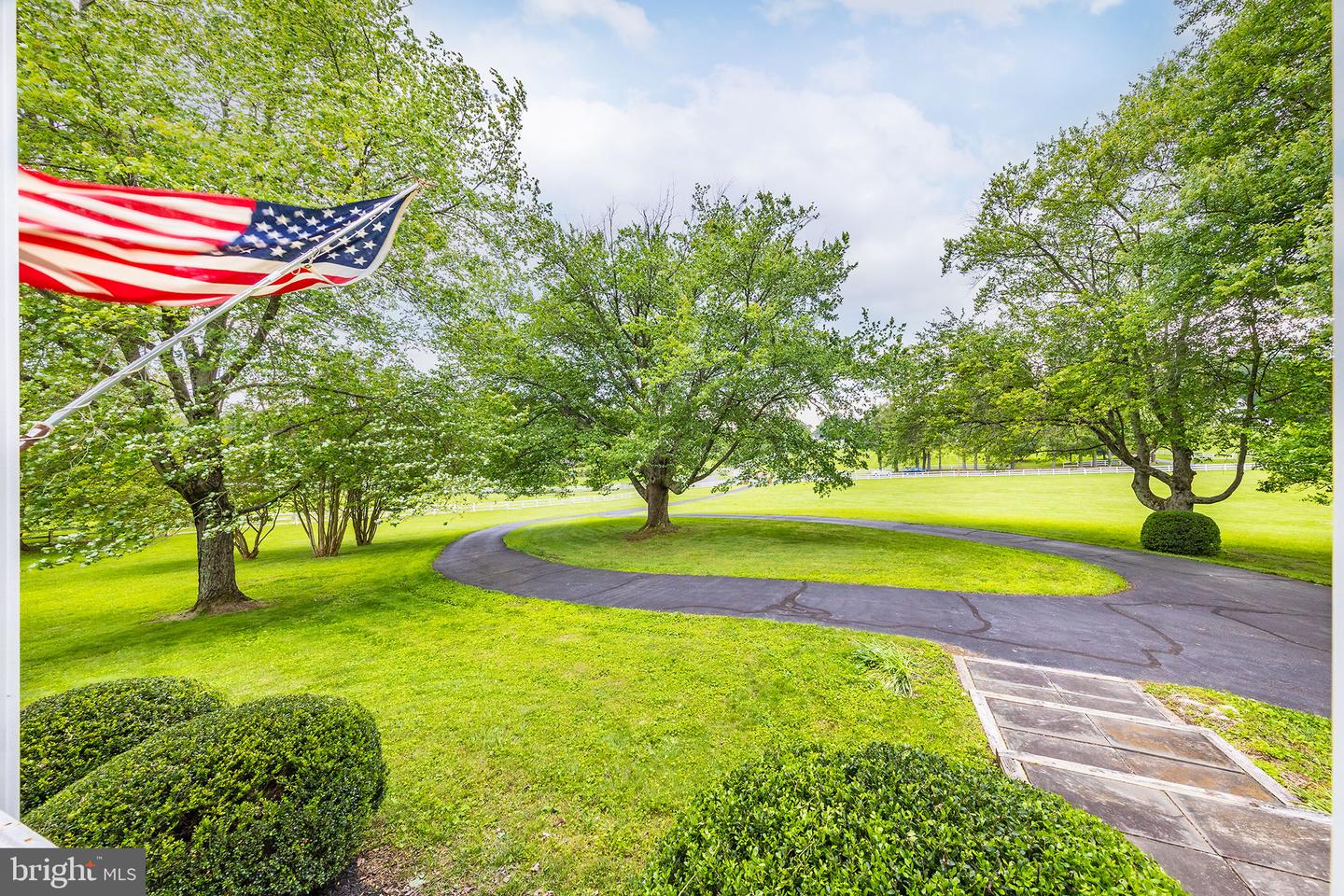 6511 STALLION RD, CLIFTON, Virginia 20124, 6 Bedrooms Bedrooms, ,4 BathroomsBathrooms,Residential,For sale,6511 STALLION RD,VAFX2245050 MLS # VAFX2245050