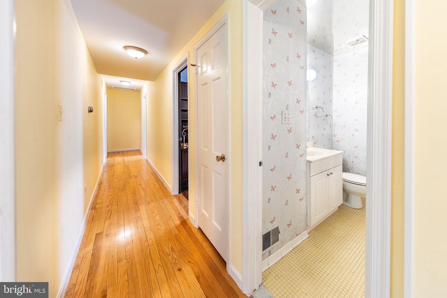 6511 STALLION RD, CLIFTON, Virginia 20124, 6 Bedrooms Bedrooms, ,4 BathroomsBathrooms,Residential,For sale,6511 STALLION RD,VAFX2245050 MLS # VAFX2245050