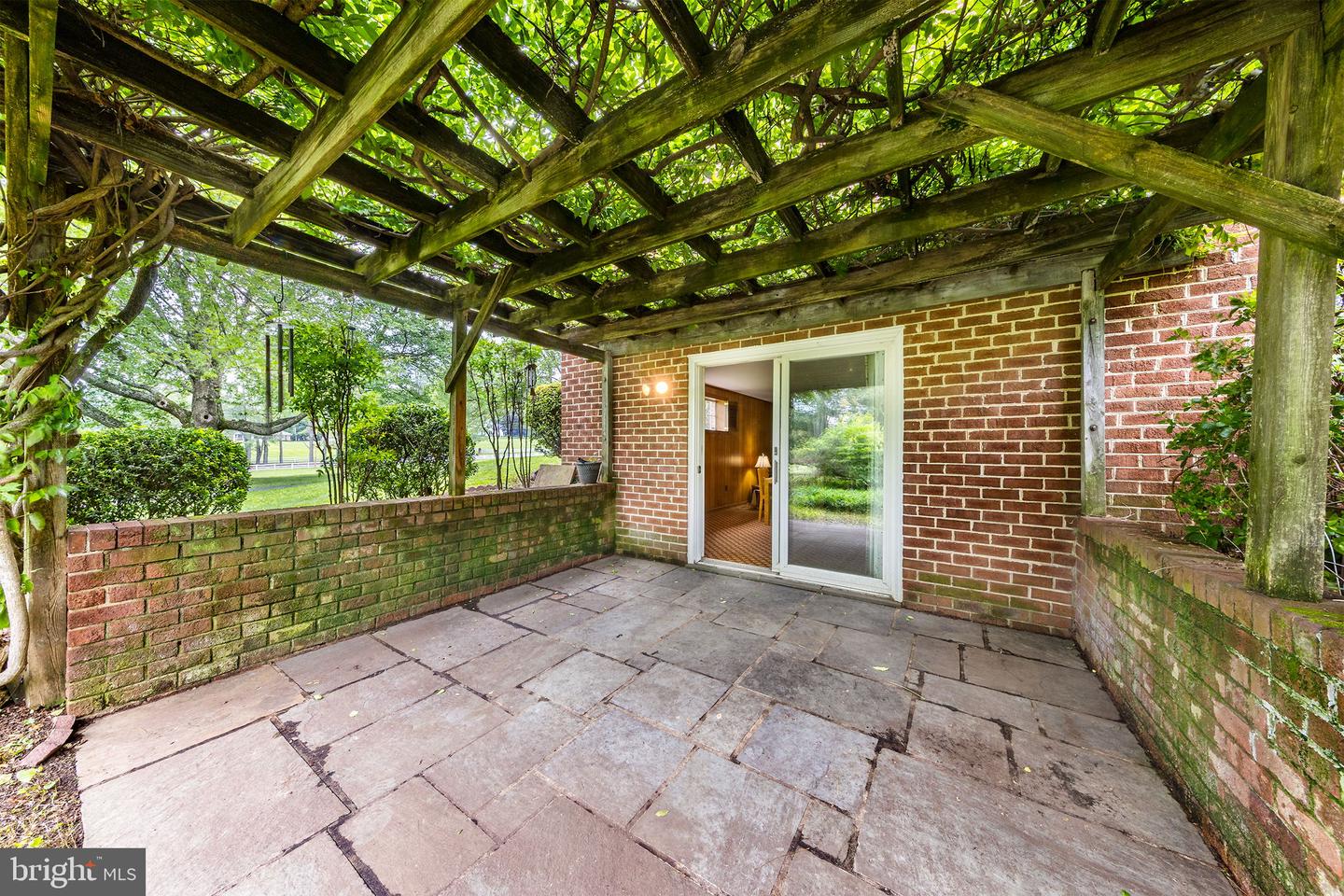 6511 STALLION RD, CLIFTON, Virginia 20124, 6 Bedrooms Bedrooms, ,4 BathroomsBathrooms,Residential,For sale,6511 STALLION RD,VAFX2245050 MLS # VAFX2245050