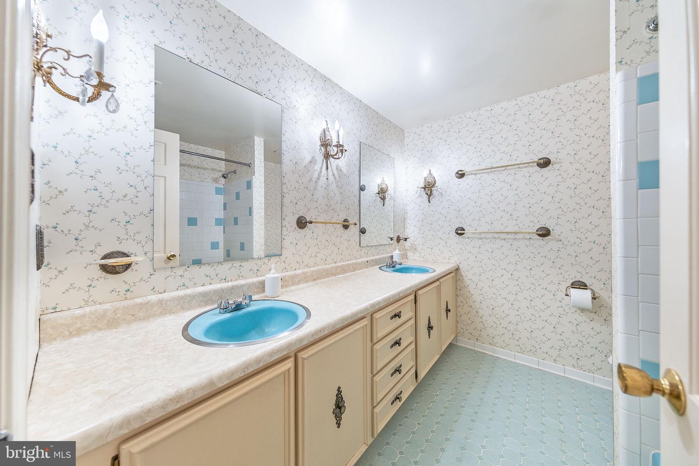 6511 STALLION RD, CLIFTON, Virginia 20124, 6 Bedrooms Bedrooms, ,4 BathroomsBathrooms,Residential,For sale,6511 STALLION RD,VAFX2245050 MLS # VAFX2245050