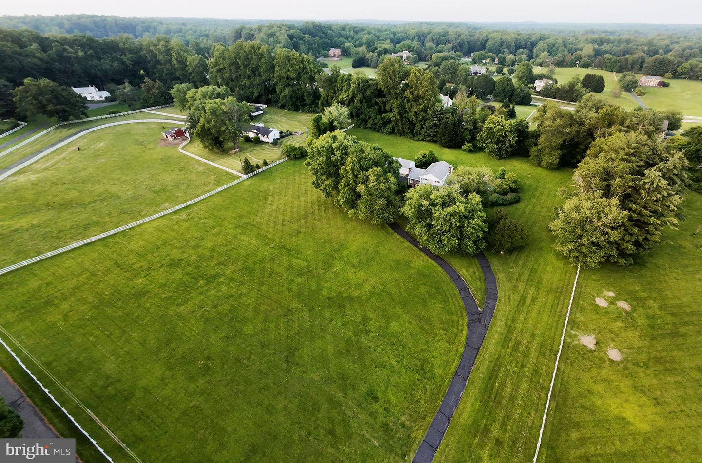 6511 STALLION RD, CLIFTON, Virginia 20124, 6 Bedrooms Bedrooms, ,4 BathroomsBathrooms,Residential,For sale,6511 STALLION RD,VAFX2245050 MLS # VAFX2245050