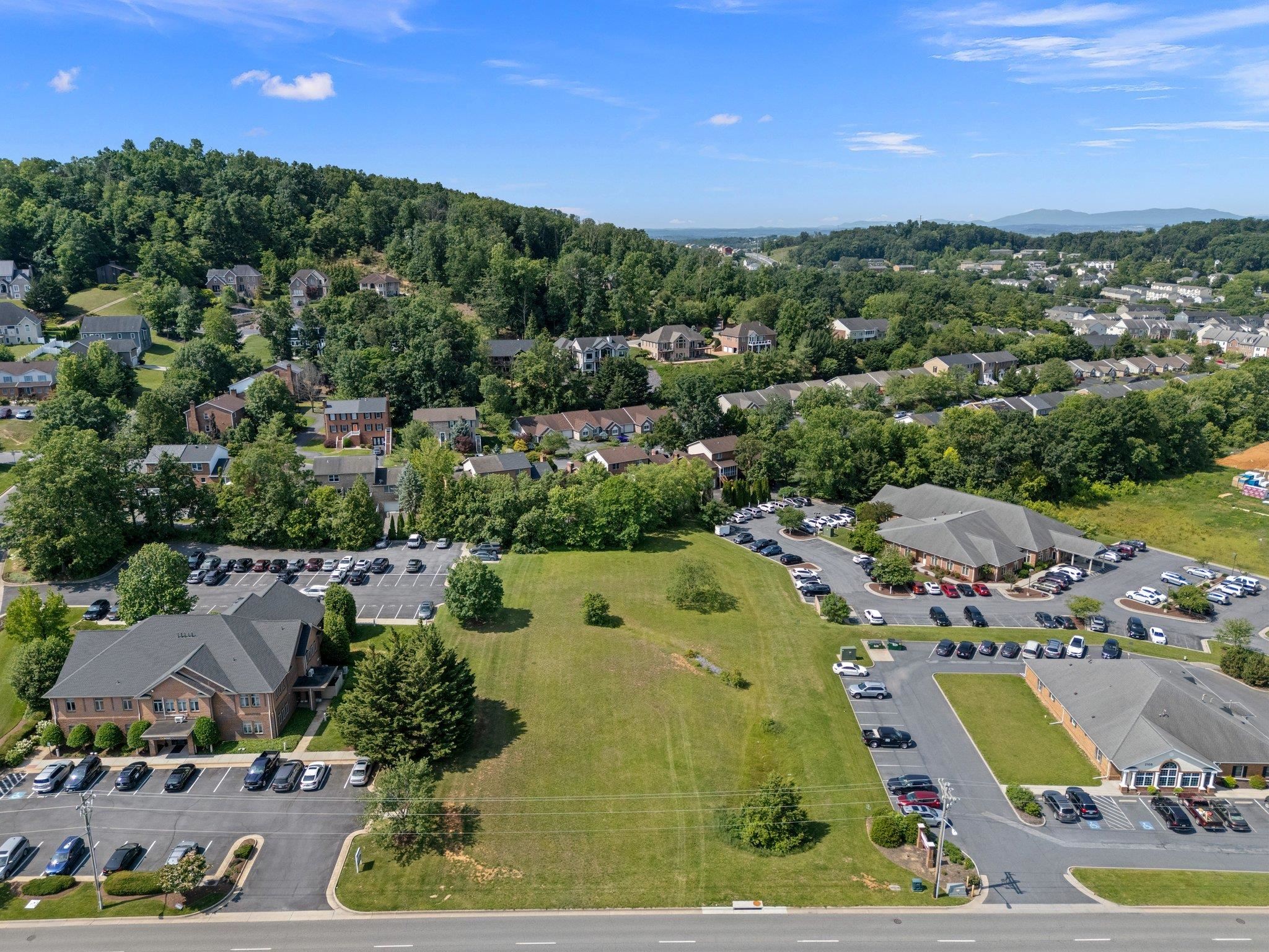 2205 EVELYN BYRD AVE, HARRISONBURG, Virginia 22801, ,Commercial,2205 EVELYN BYRD AVE,665796 MLS # 665796