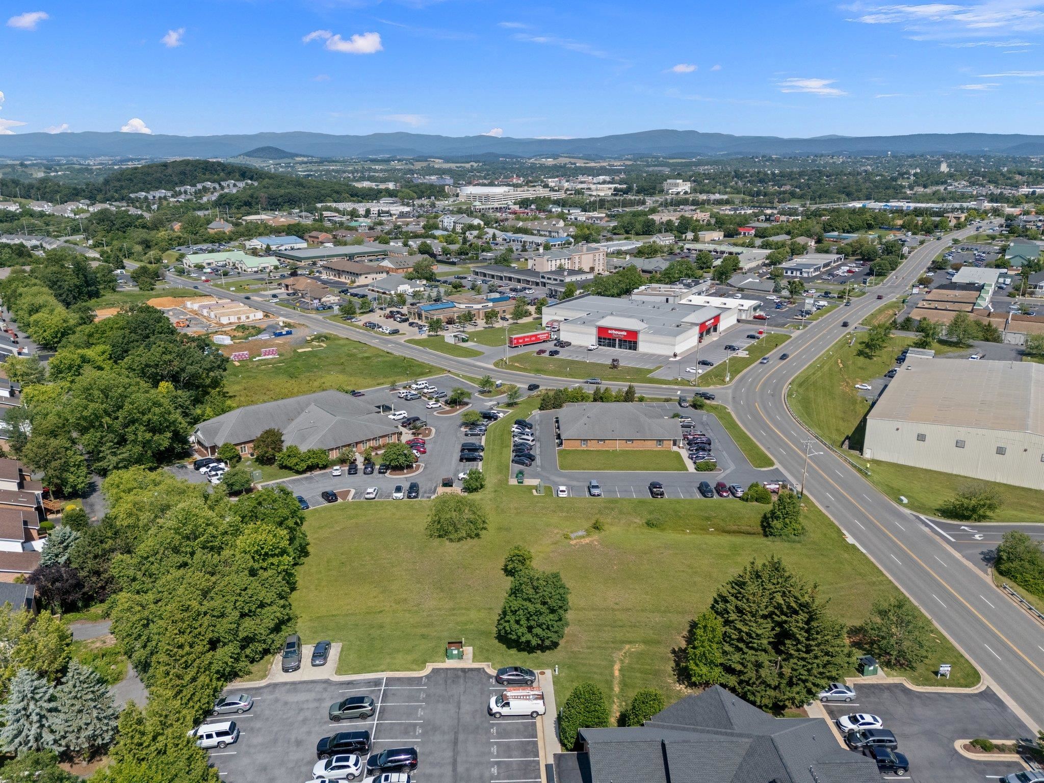 2205 EVELYN BYRD AVE, HARRISONBURG, Virginia 22801, ,Commercial,2205 EVELYN BYRD AVE,665796 MLS # 665796