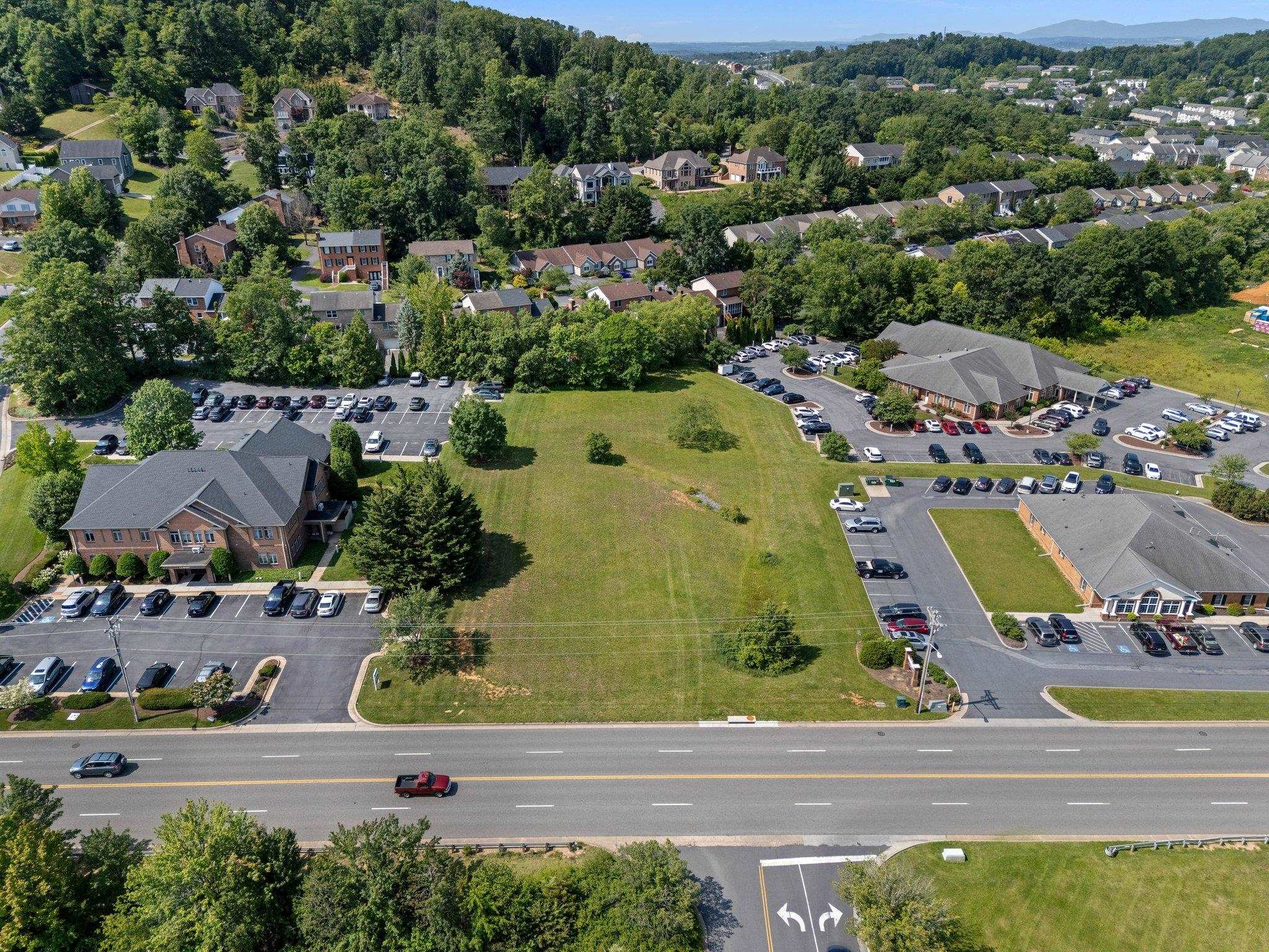 2205 EVELYN BYRD AVE, HARRISONBURG, Virginia 22801, ,Commercial,2205 EVELYN BYRD AVE,665796 MLS # 665796