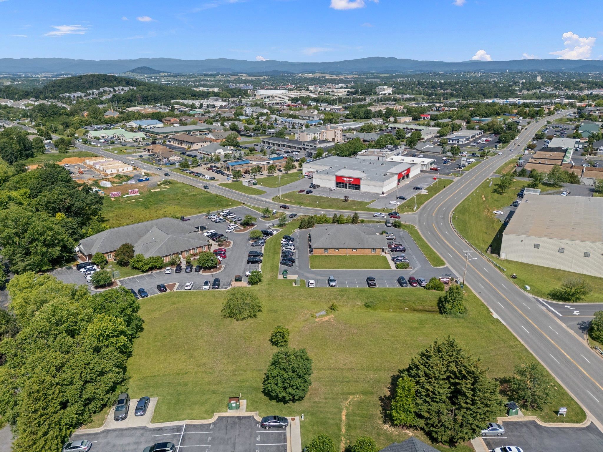 2205 EVELYN BYRD AVE, HARRISONBURG, Virginia 22801, ,Commercial,2205 EVELYN BYRD AVE,665796 MLS # 665796