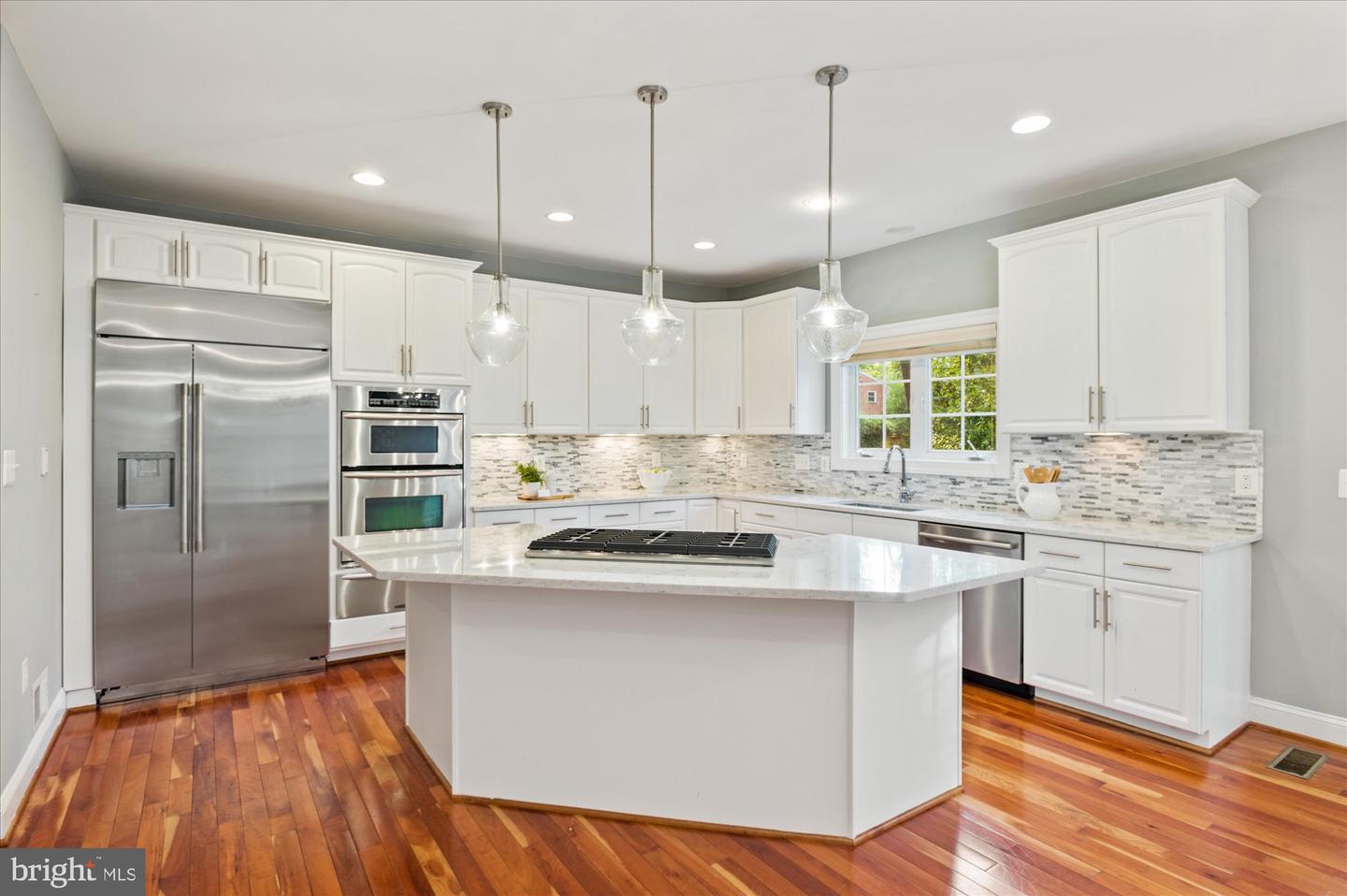 6825 WILLIAMSBURG BLVD, ARLINGTON, Virginia 22213, 6 Bedrooms Bedrooms, ,4 BathroomsBathrooms,Residential,For sale,6825 WILLIAMSBURG BLVD,VAAR2058744 MLS # VAAR2058744