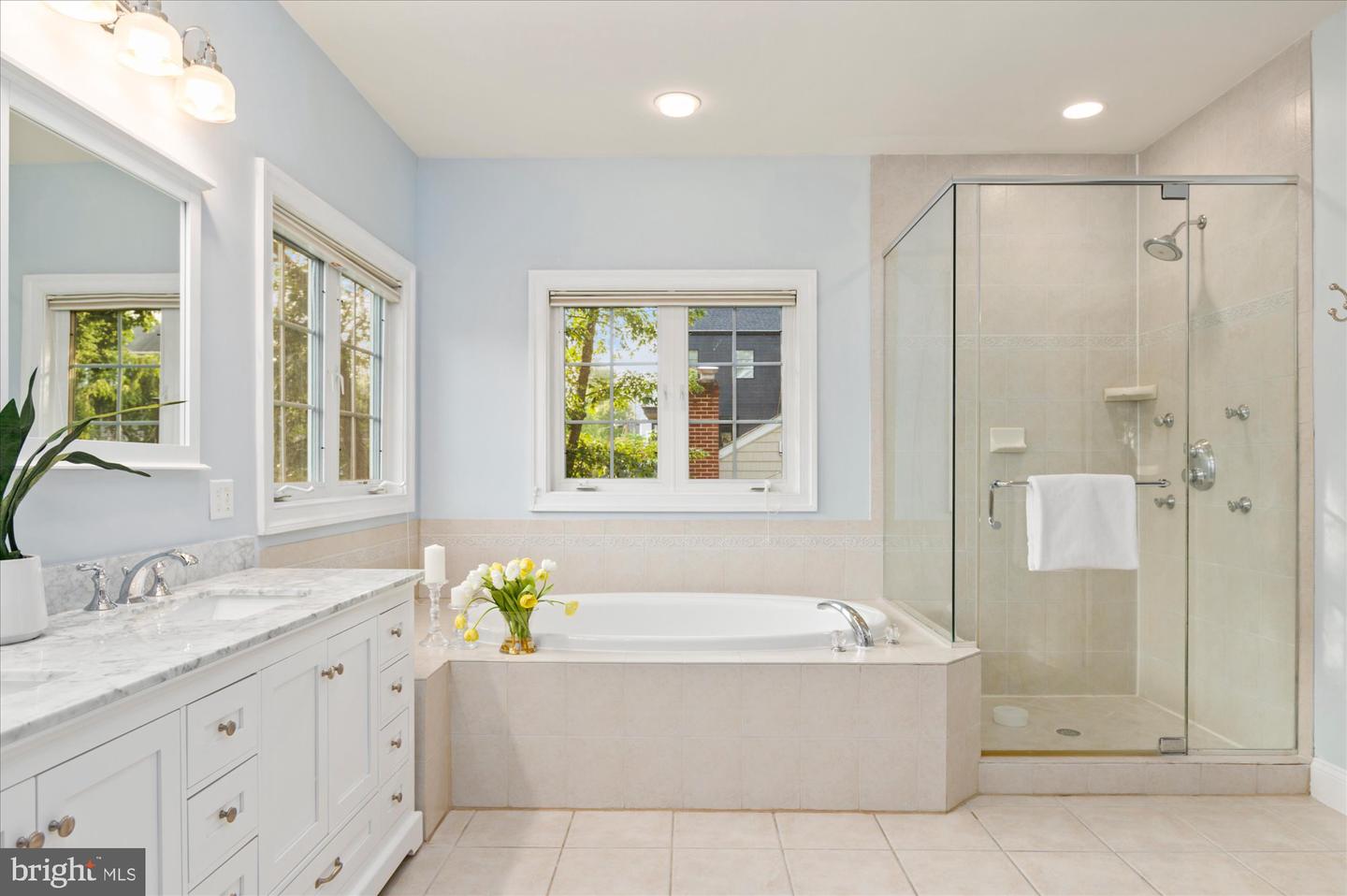 6825 WILLIAMSBURG BLVD, ARLINGTON, Virginia 22213, 6 Bedrooms Bedrooms, ,4 BathroomsBathrooms,Residential,For sale,6825 WILLIAMSBURG BLVD,VAAR2058744 MLS # VAAR2058744