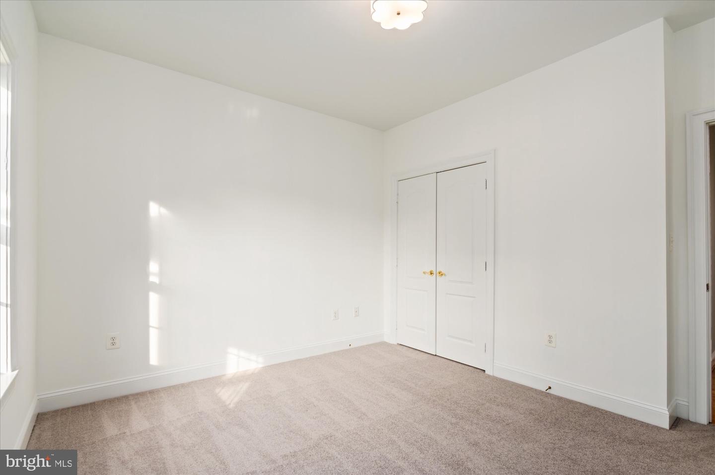 6825 WILLIAMSBURG BLVD, ARLINGTON, Virginia 22213, 6 Bedrooms Bedrooms, ,4 BathroomsBathrooms,Residential,For sale,6825 WILLIAMSBURG BLVD,VAAR2058744 MLS # VAAR2058744