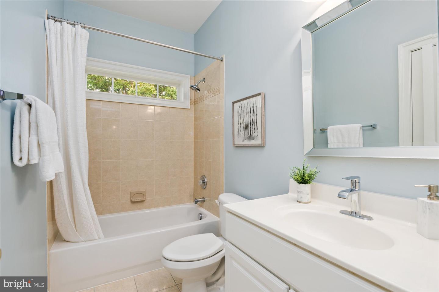 6825 WILLIAMSBURG BLVD, ARLINGTON, Virginia 22213, 6 Bedrooms Bedrooms, ,4 BathroomsBathrooms,Residential,For sale,6825 WILLIAMSBURG BLVD,VAAR2058744 MLS # VAAR2058744