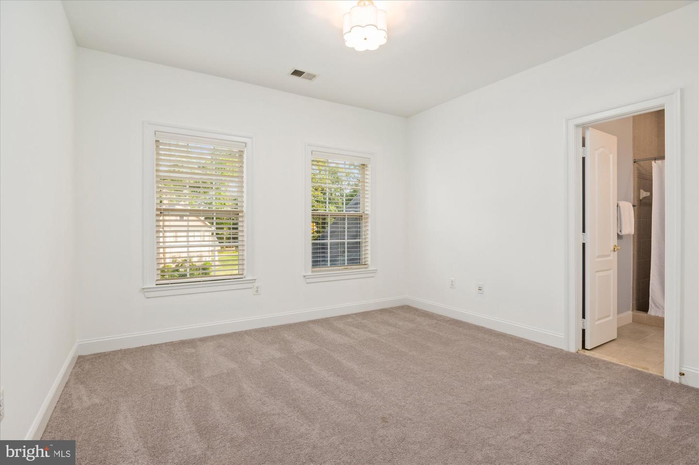 6825 WILLIAMSBURG BLVD, ARLINGTON, Virginia 22213, 6 Bedrooms Bedrooms, ,4 BathroomsBathrooms,Residential,For sale,6825 WILLIAMSBURG BLVD,VAAR2058744 MLS # VAAR2058744